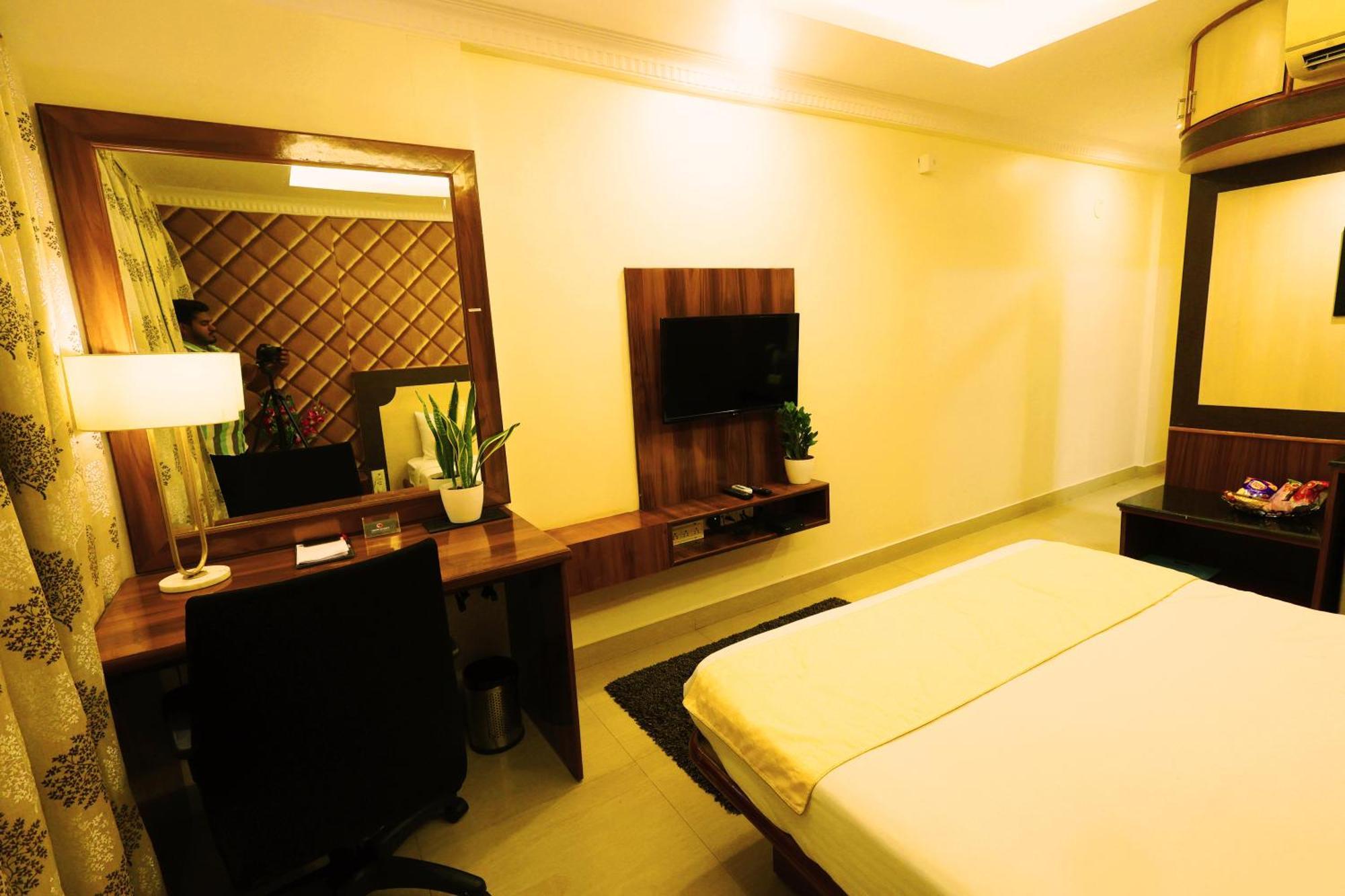 Grand Regency Rajajinagar, Iskcon Temple - Wtc 호텔 벵갈루루 외부 사진