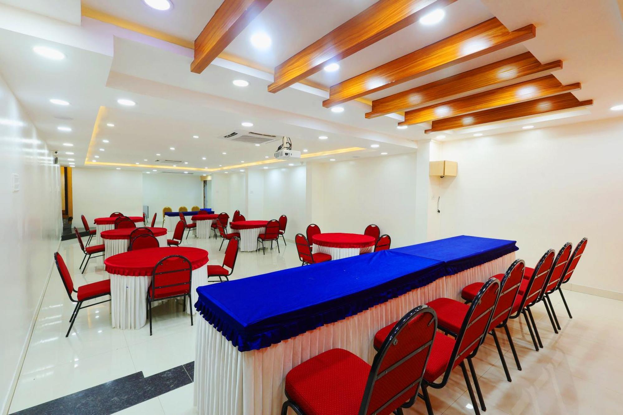Grand Regency Rajajinagar, Iskcon Temple - Wtc 호텔 벵갈루루 외부 사진