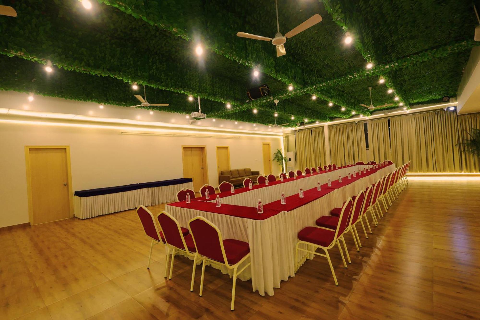 Grand Regency Rajajinagar, Iskcon Temple - Wtc 호텔 벵갈루루 외부 사진